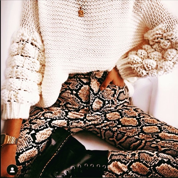 Zara snake skinny jeans, flash sale last one - Picture 3 of 8